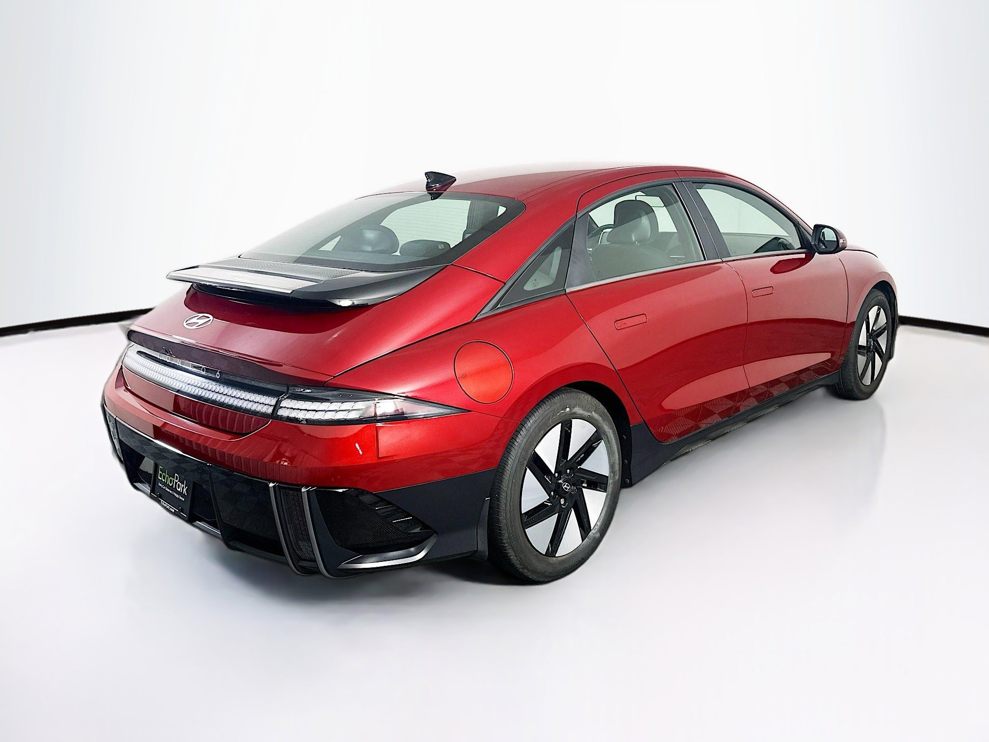 Used 2024 Hyundai Ioniq 6 SE RWD image 9