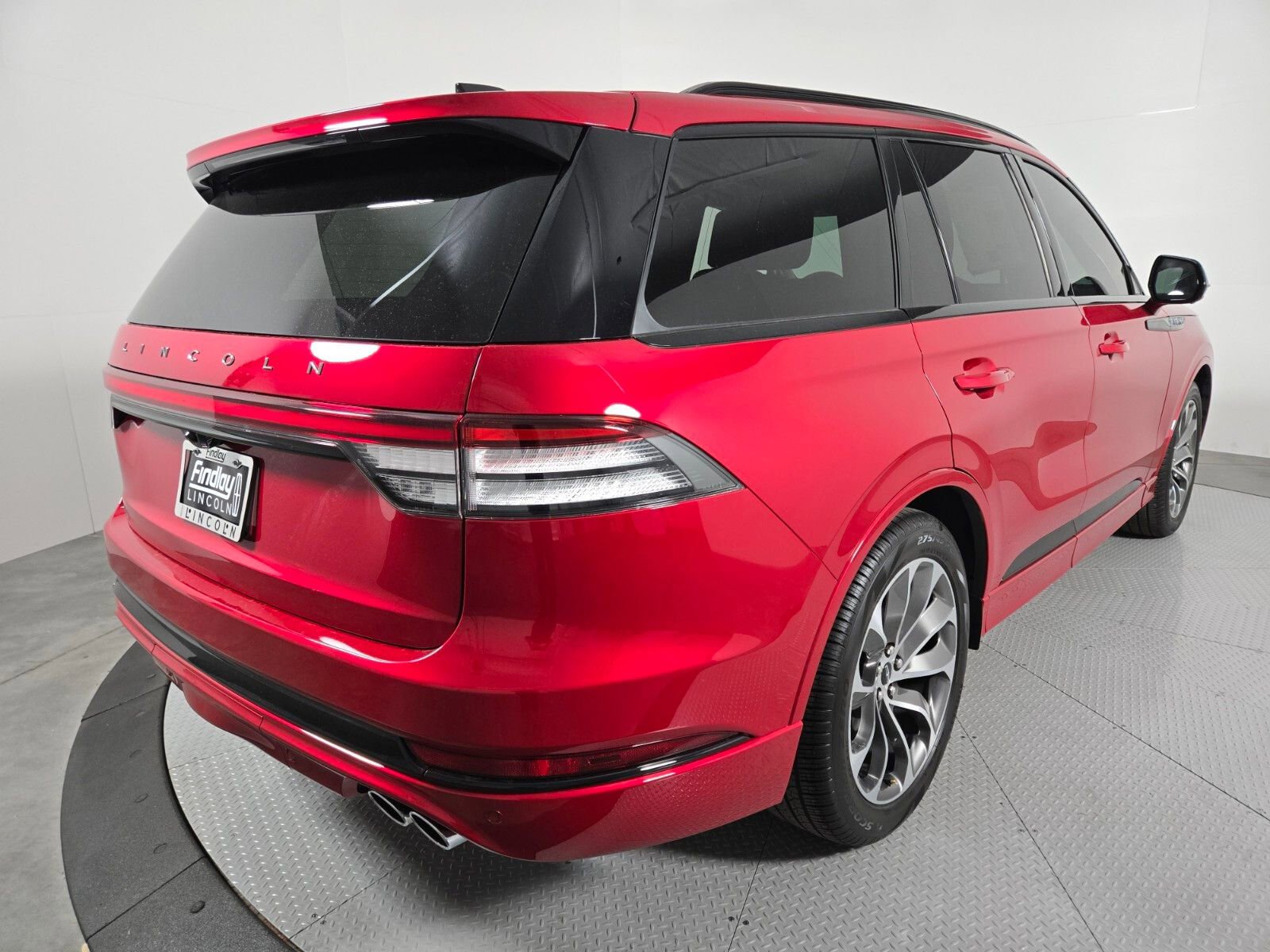 New 2026 Lincoln Aviator 2WD w/ Jet Appearance Package image 4