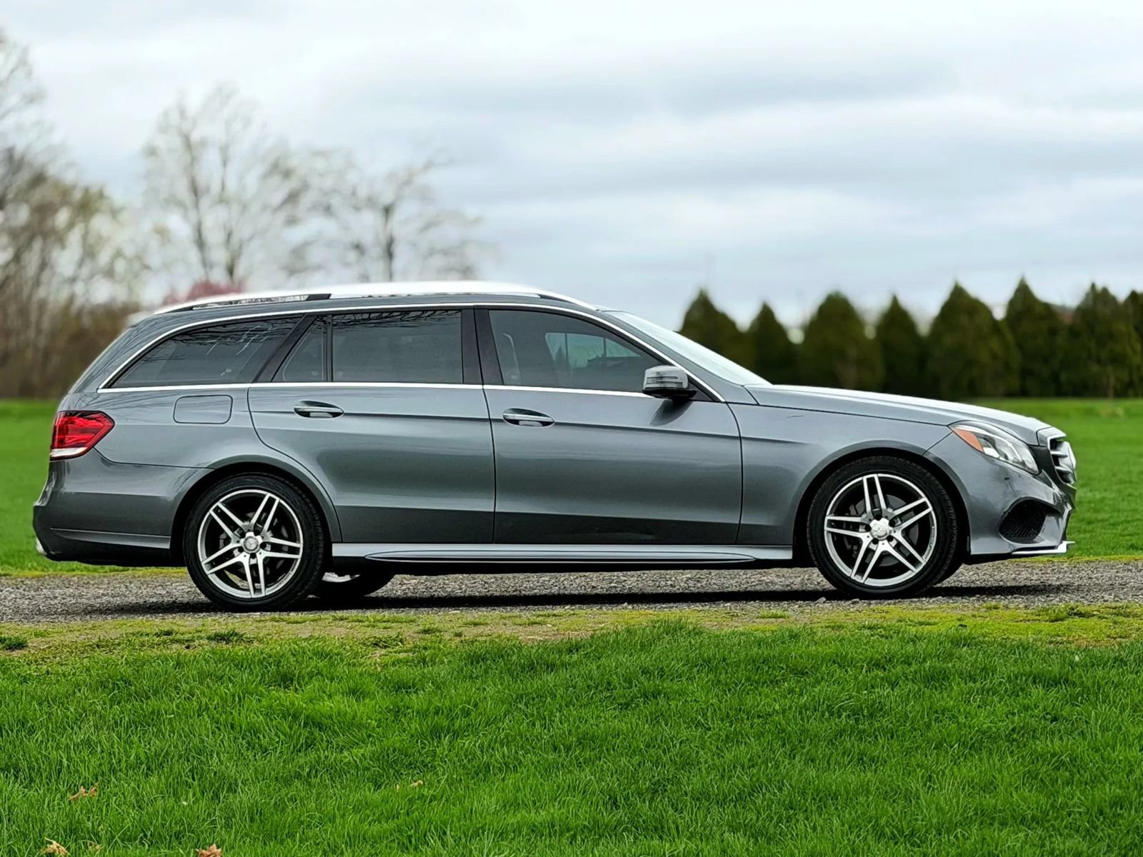 Used 2016 Mercedes-Benz E 350 4MATIC Wagon image 12