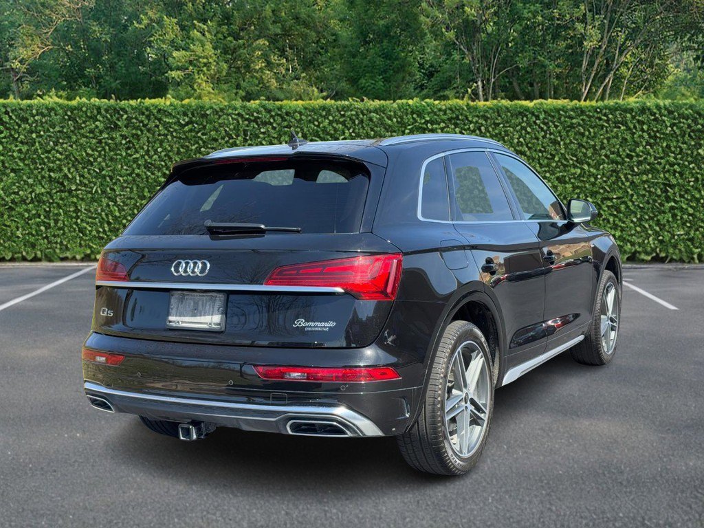 Used 2025 Audi Q5 e Premium Plus w/ Premium Plus Package image 3
