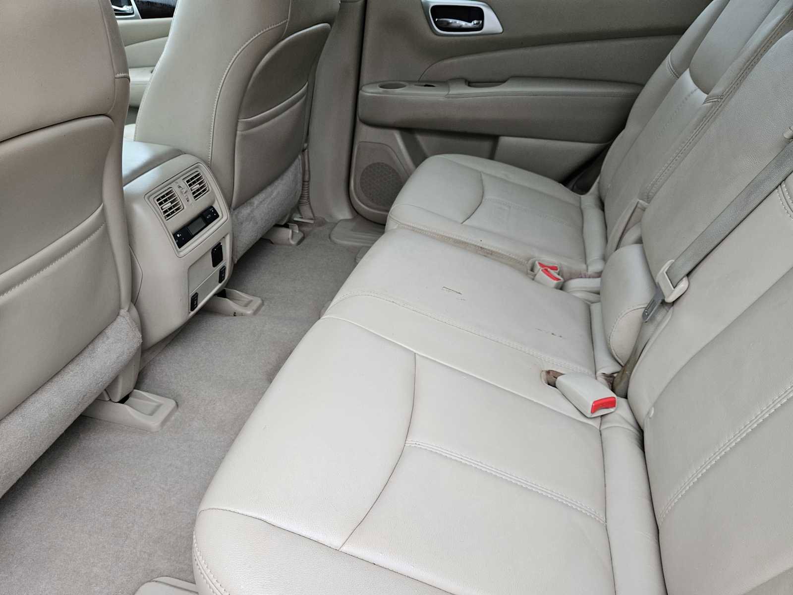 Used 2014 Nissan Pathfinder SL w/ SL Premium Package image 29