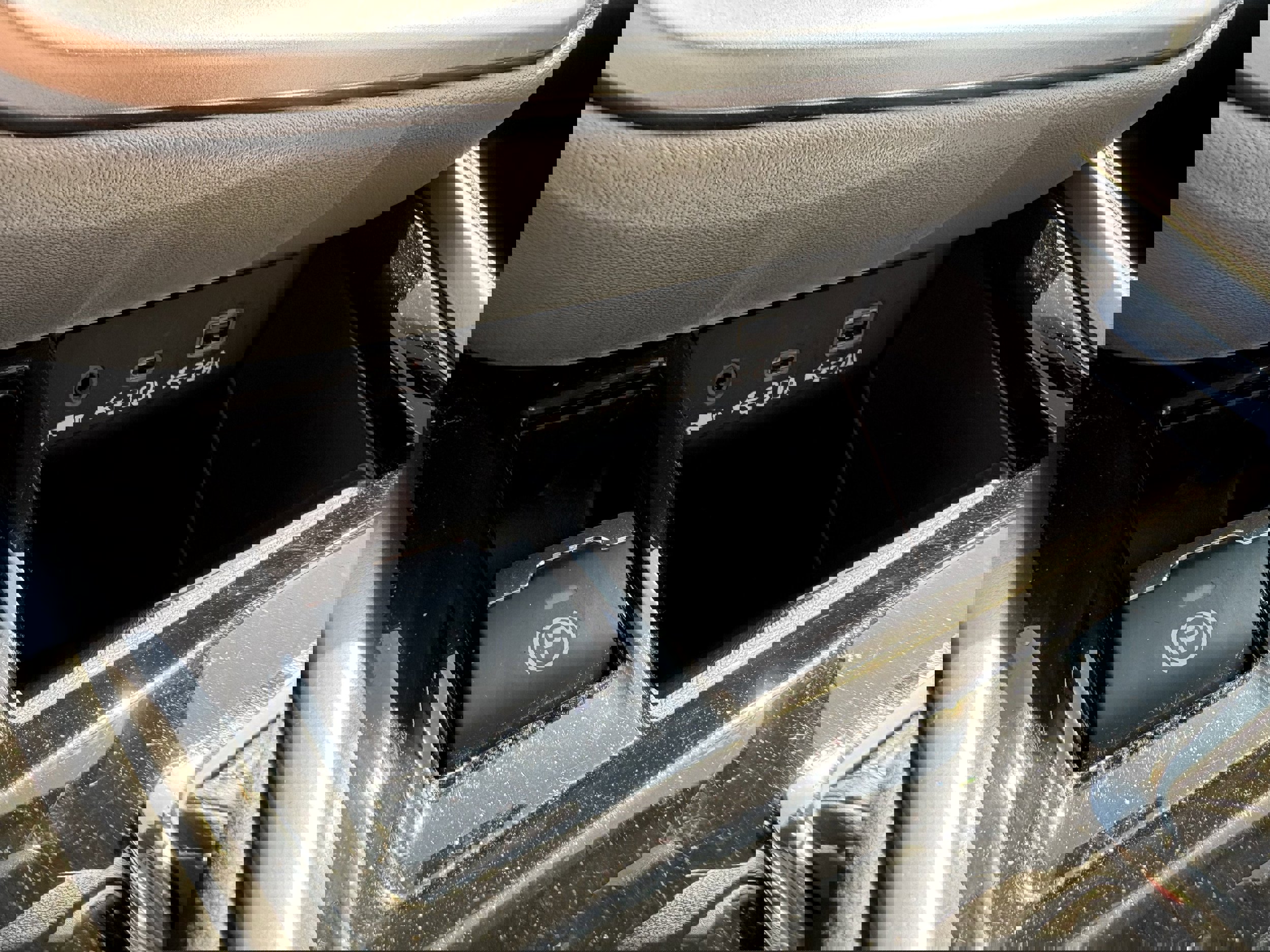 Used 2025 Subaru Outback Premium image 21