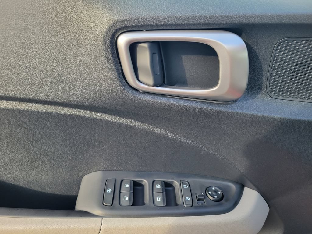 New 2026 Hyundai Venue SEL FWD image 14