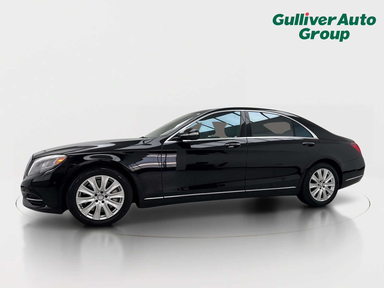 Used 2015 Mercedes-Benz S 550 Sedan image 2