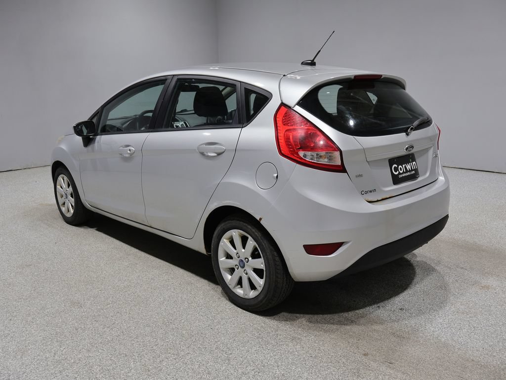 Used 2012 Ford Fiesta SE FWD image 4