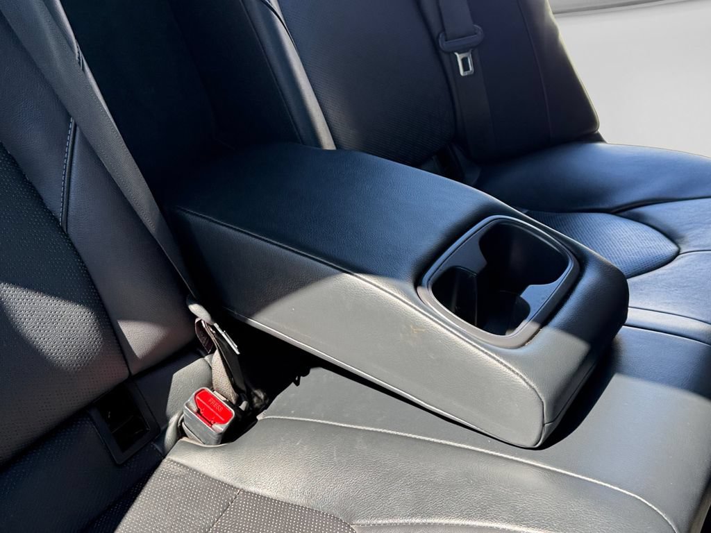 Used 2022 Toyota Camry XSE FWD image 21