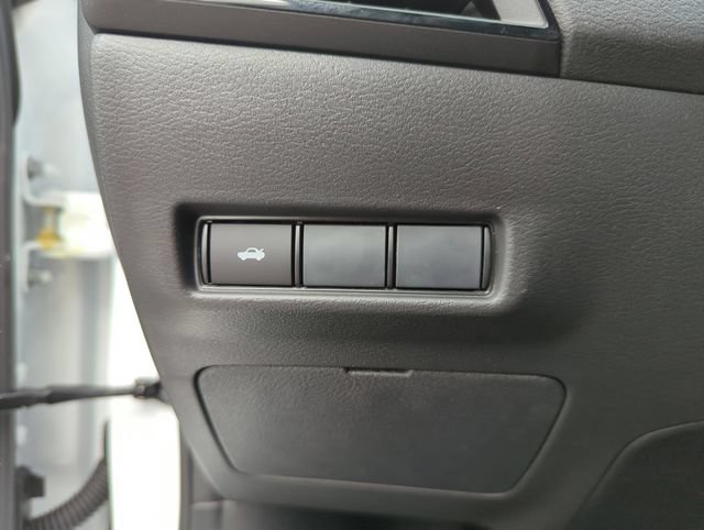 New 2026 Nissan Sentra SR w/ Floor Mat Package FWD image 35