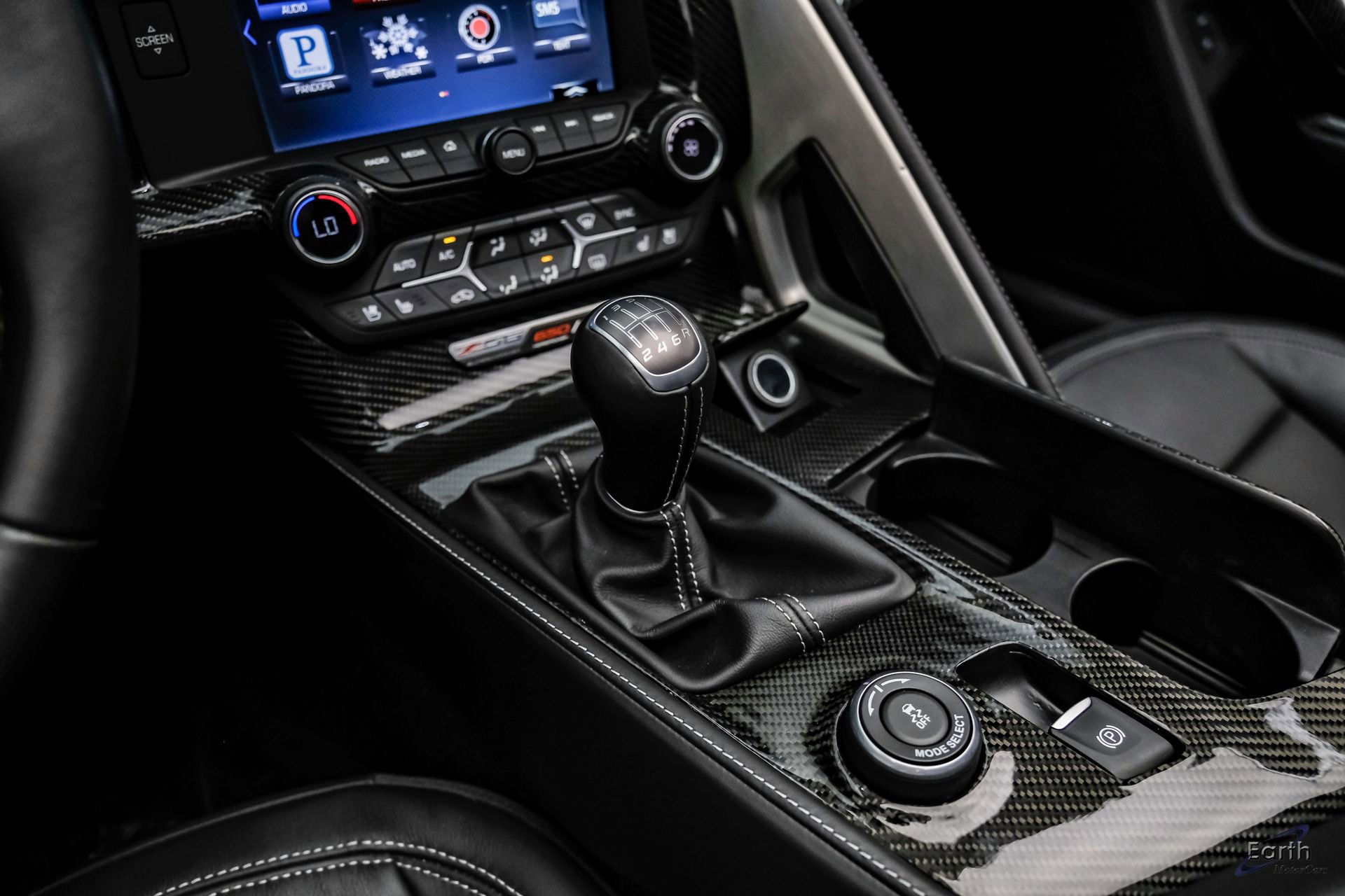 Used 2015 Chevrolet Corvette Z06 w/ 3LZ Preferred Equipment Group image 64