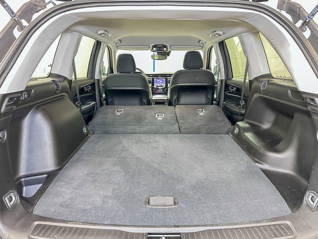 Used 2023 Jeep Grand Cherokee Laredo image 21