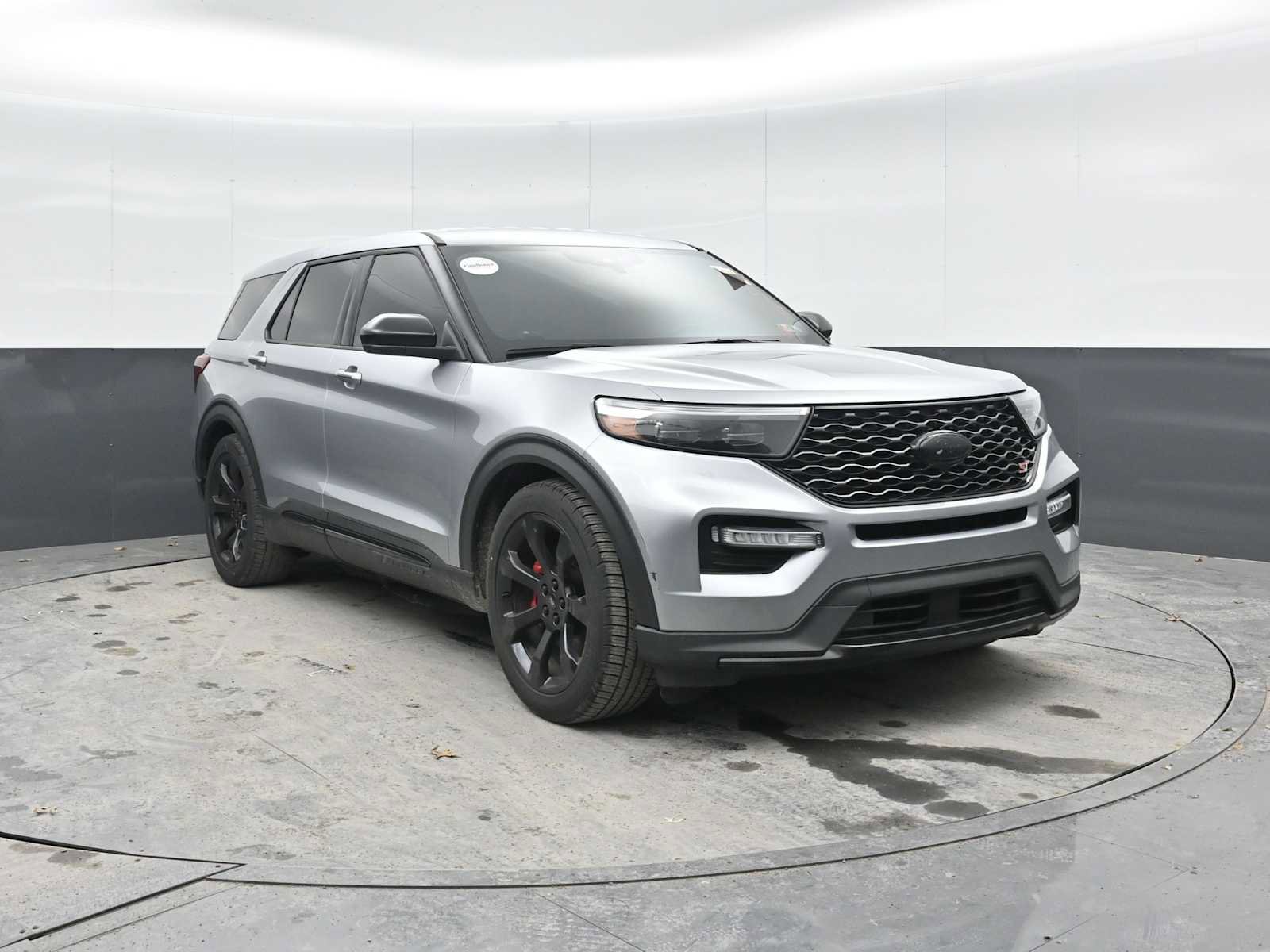 Used 2022 Ford Explorer ST w/ ST High-Performance Pack image 6
