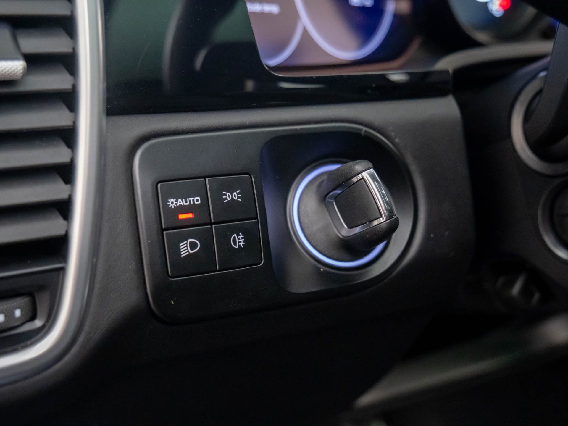 Certified 2023 Porsche Cayenne Turbo image 20