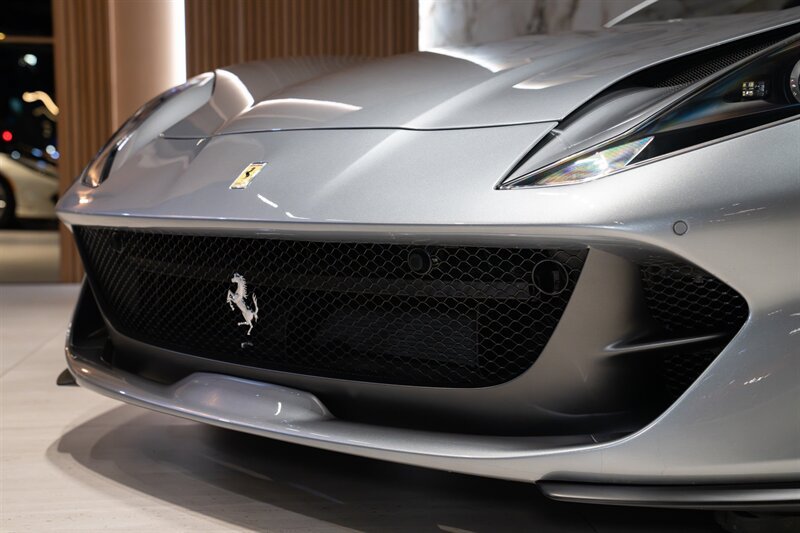 Used 2023 Ferrari 812 GTS RWD image 24