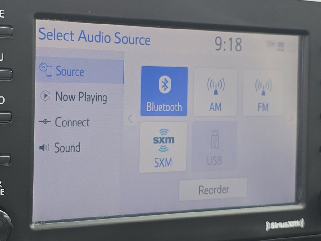 Used 2020 Toyota RAV4 XLE Premium image 31