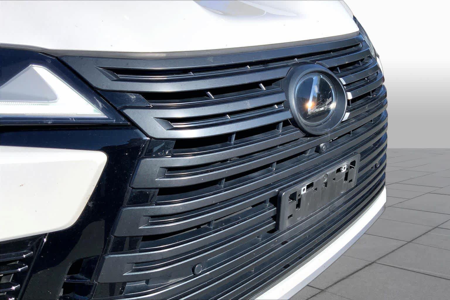 Used 2024 Lexus LX 600 4WD w/ Appearance Package image 29
