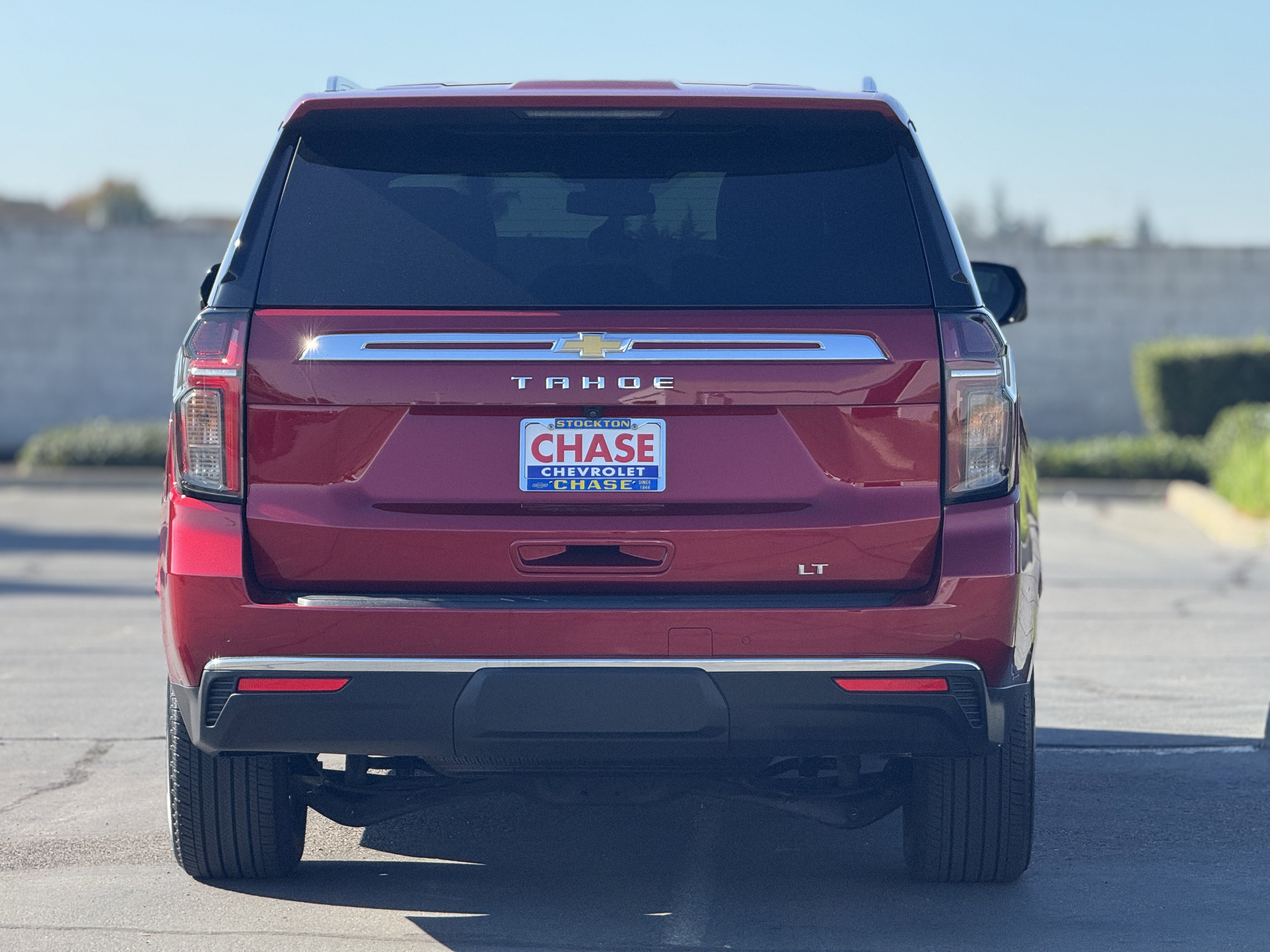 Used 2024 Chevrolet Tahoe LT w/ Luxury Package image 6