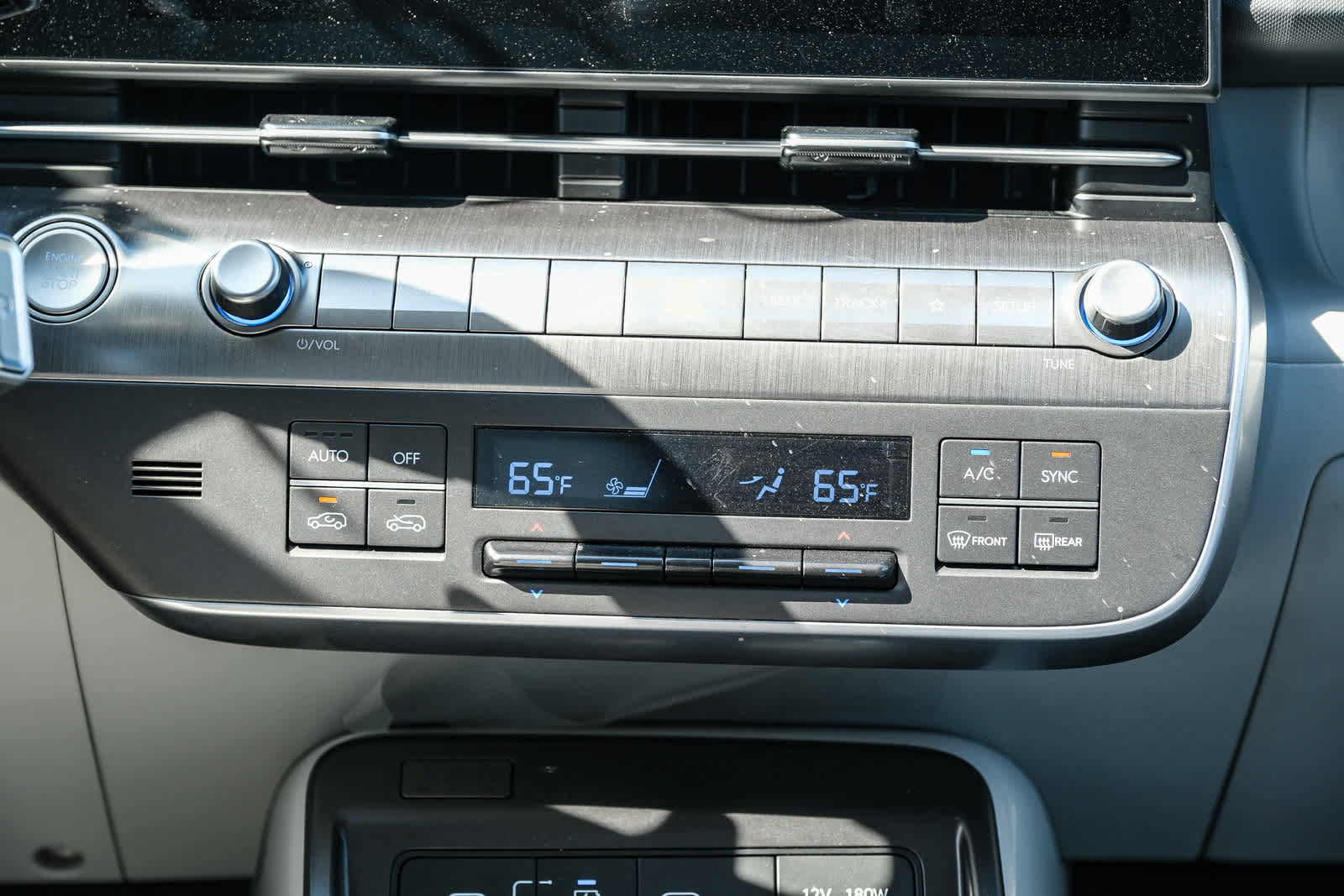 Used 2024 Hyundai Kona SEL w/ Convenience Package FWD image 15