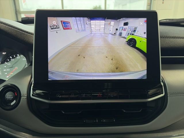 Used 2024 Jeep Compass Limited image 23