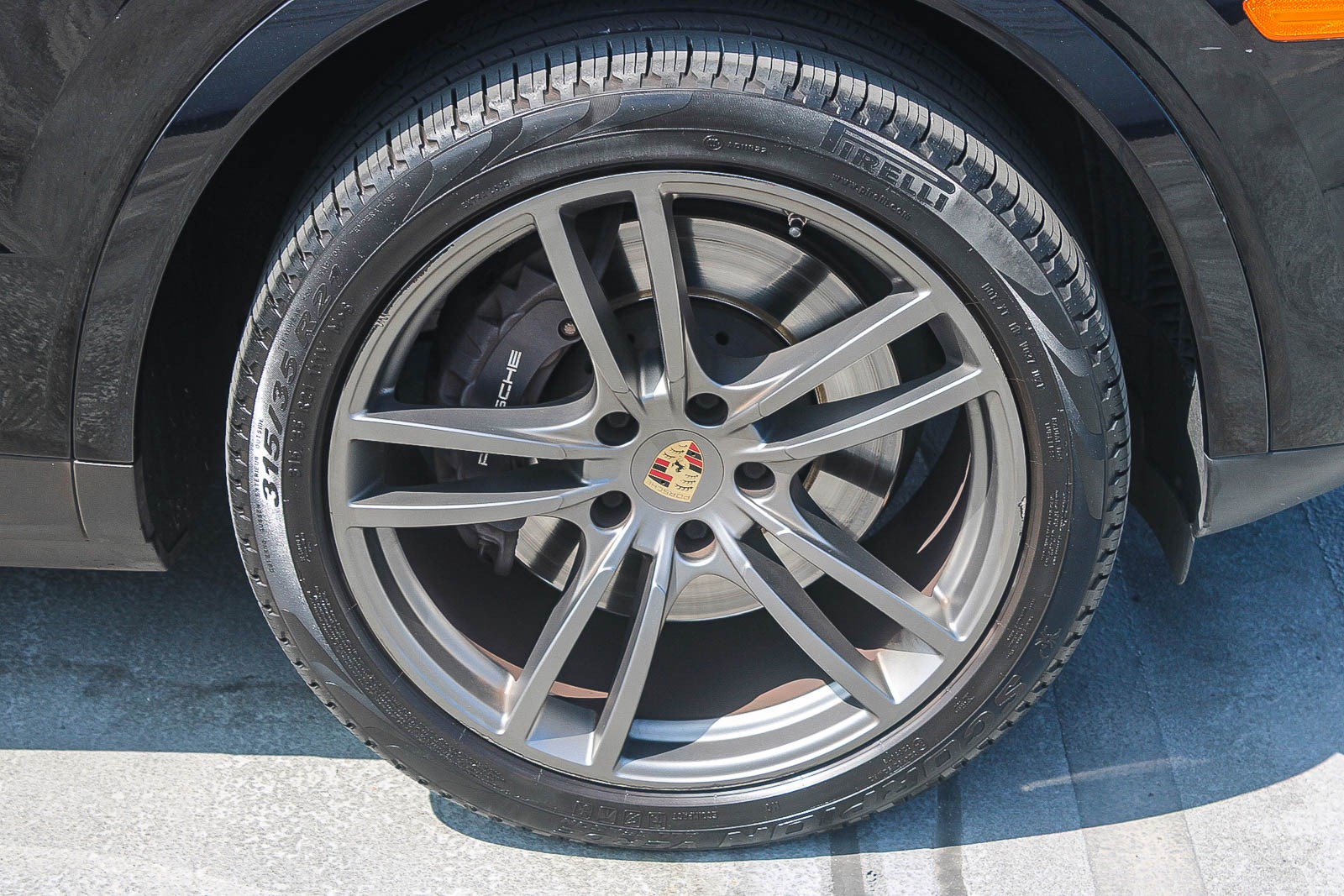 Used 2021 Porsche Cayenne Coupe AWD/4WD image 11