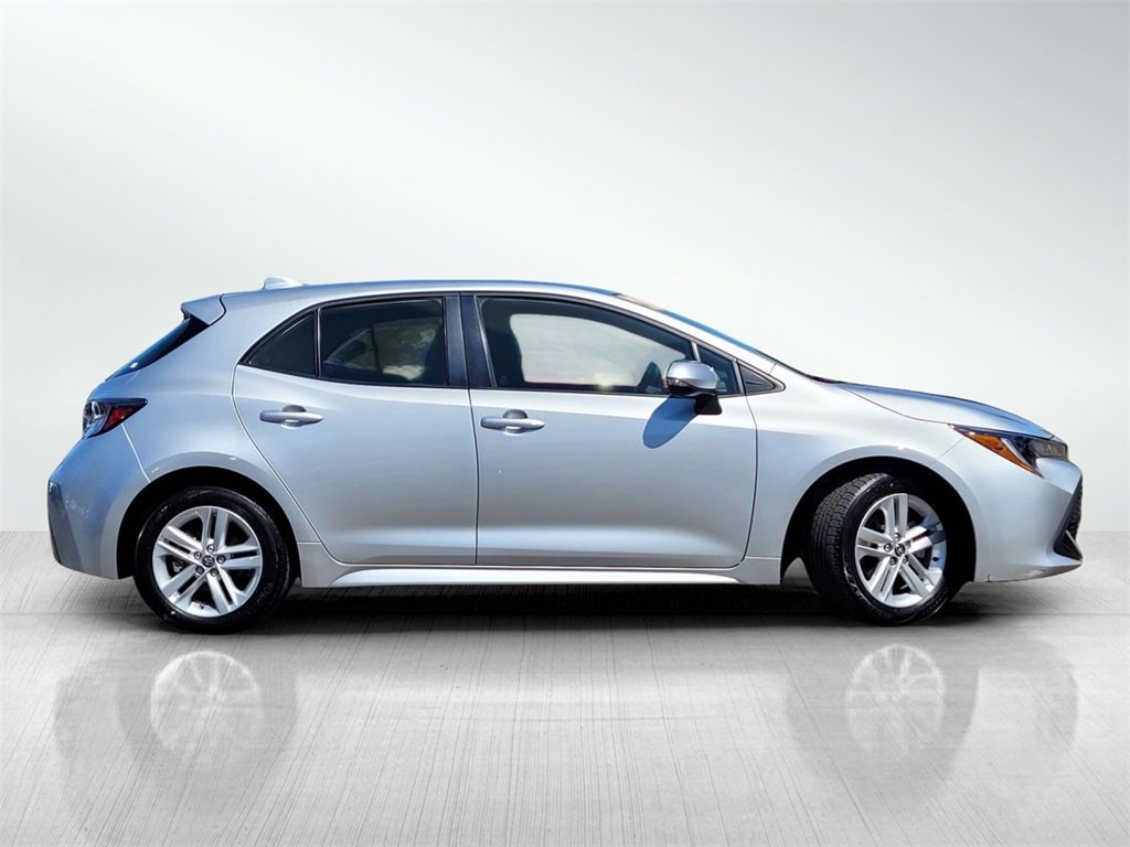 Used 2022 Toyota Corolla SE image 3