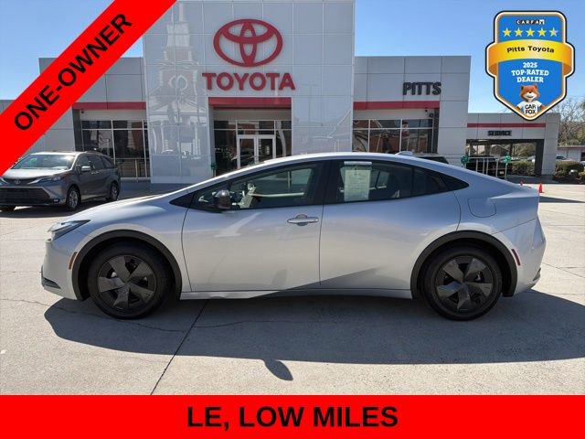 Used 2025 Toyota Prius LE image 8