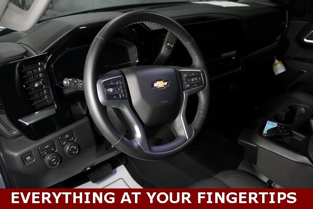 Used 2025 Chevrolet Silverado 1500 LT image 12
