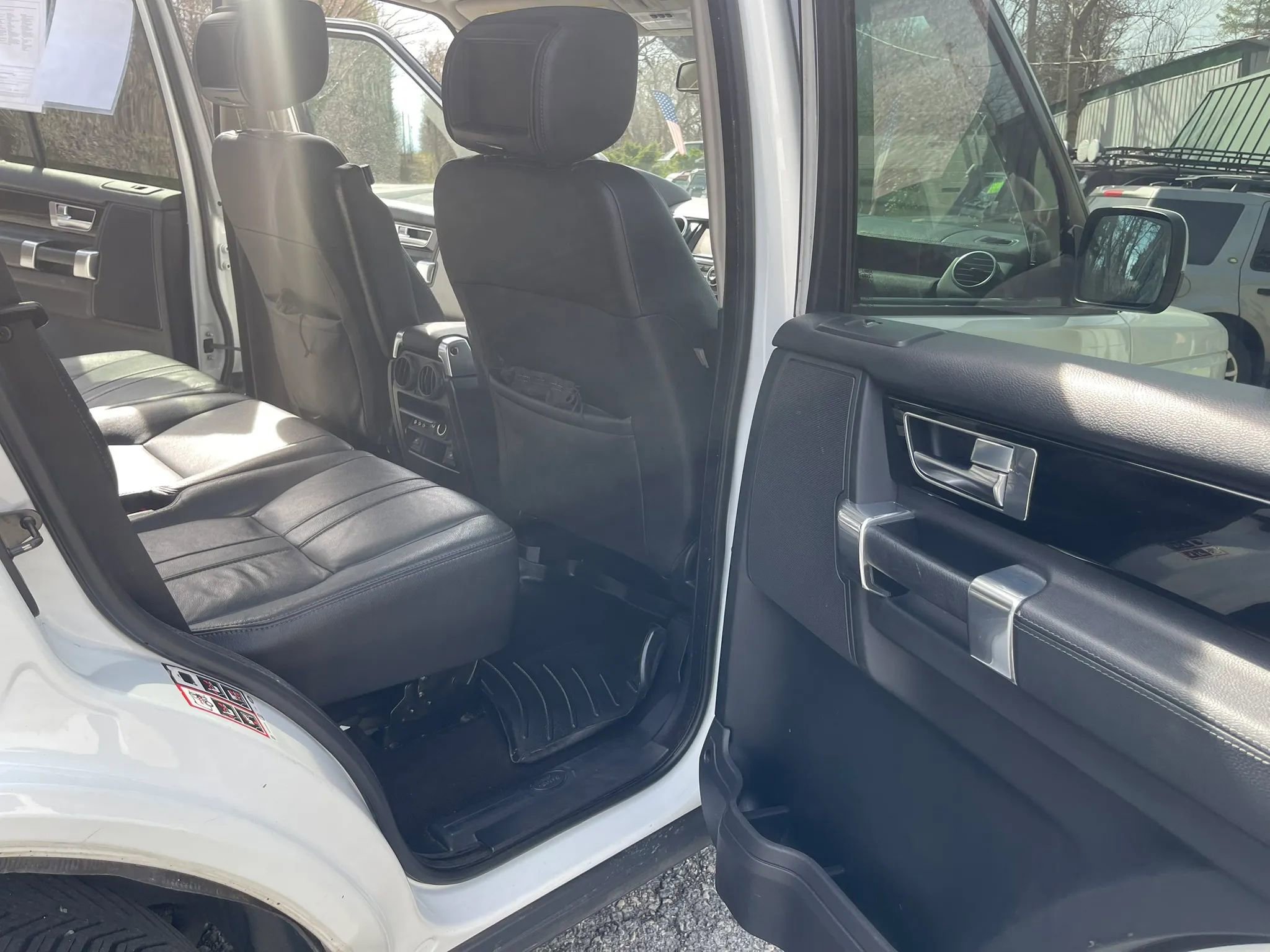 Used 2012 Land Rover LR4 HSE image 17