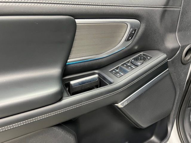 Used 2025 Ford Expedition Max Platinum AWD/4WD image 24