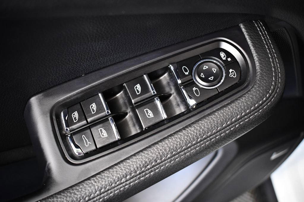 Used 2018 Porsche Macan S AWD/4WD image 49