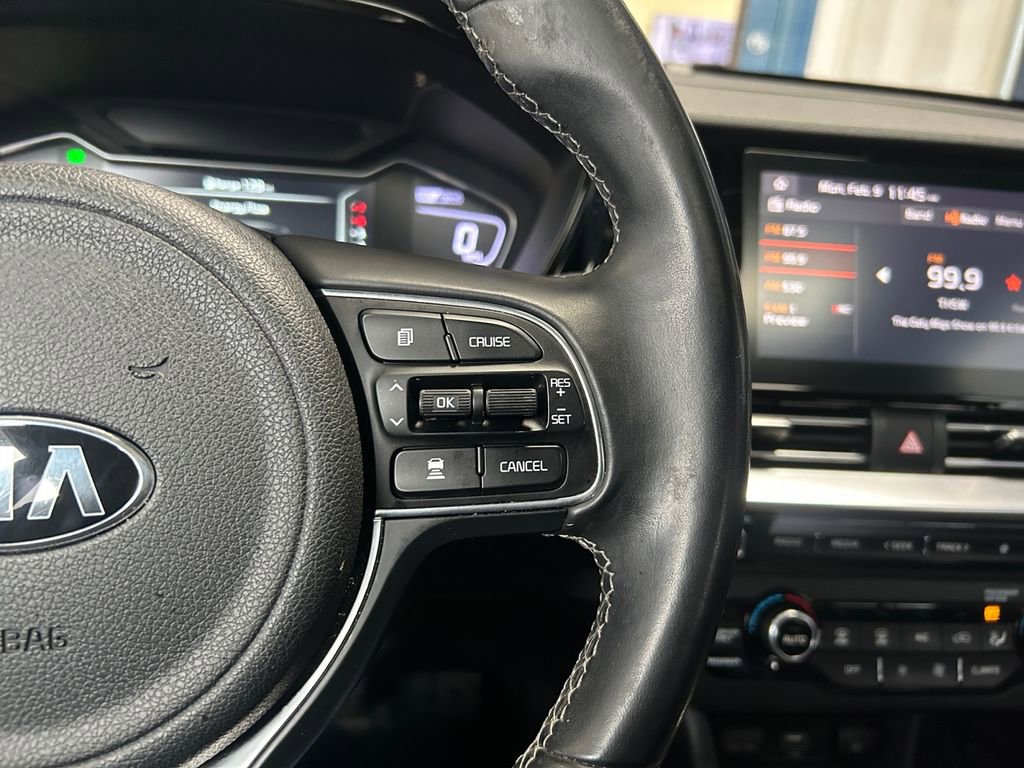 Used 2021 Kia Niro Touring image 18