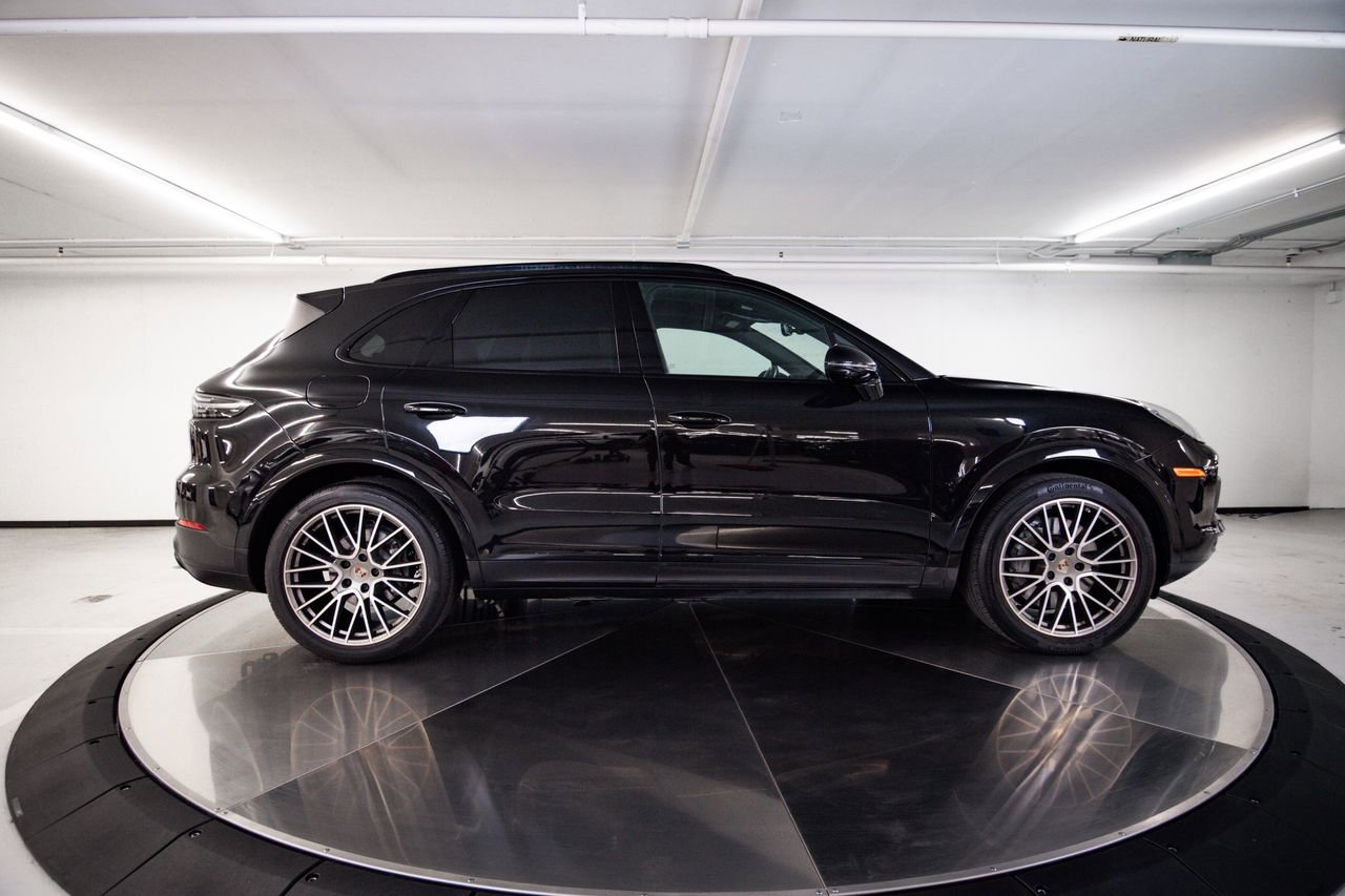 Certified 2023 Porsche Cayenne S Platinum image 8
