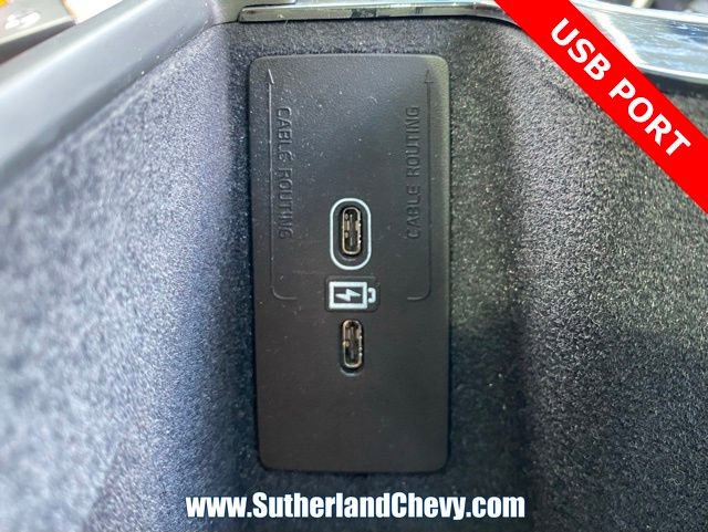 Used 2023 Volvo XC60 T8 Plus image 34