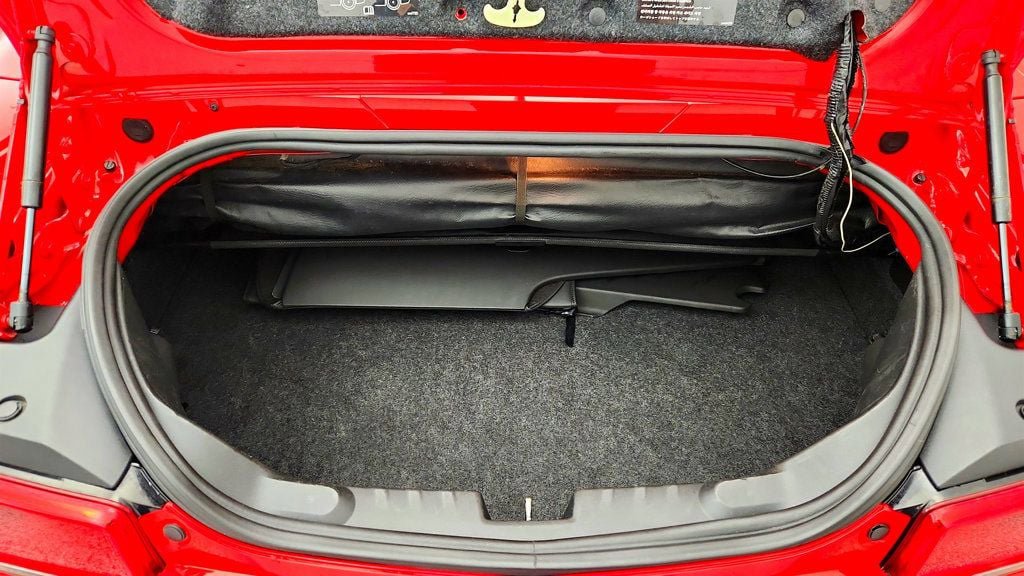 Used 2015 Chevrolet Camaro SS RWD image 22