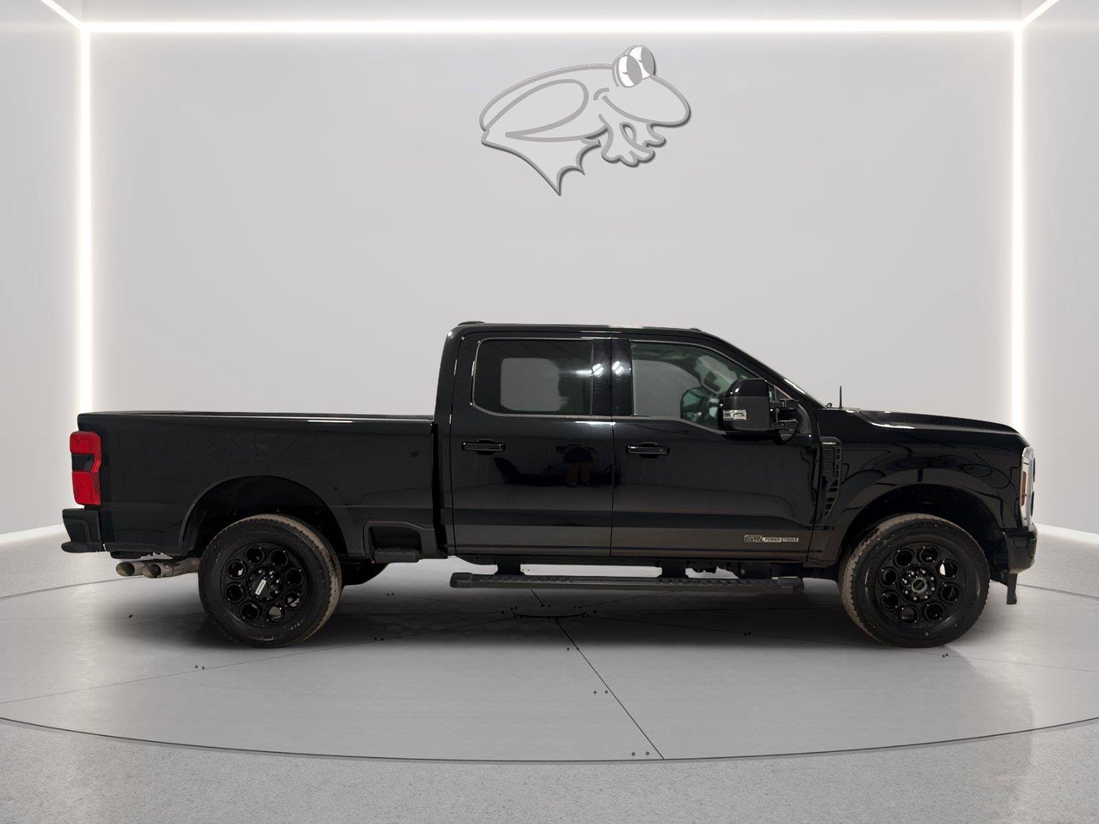 Certified 2025 Ford F350 Lariat w/ Lariat Ultimate Package AWD/4WD image 6