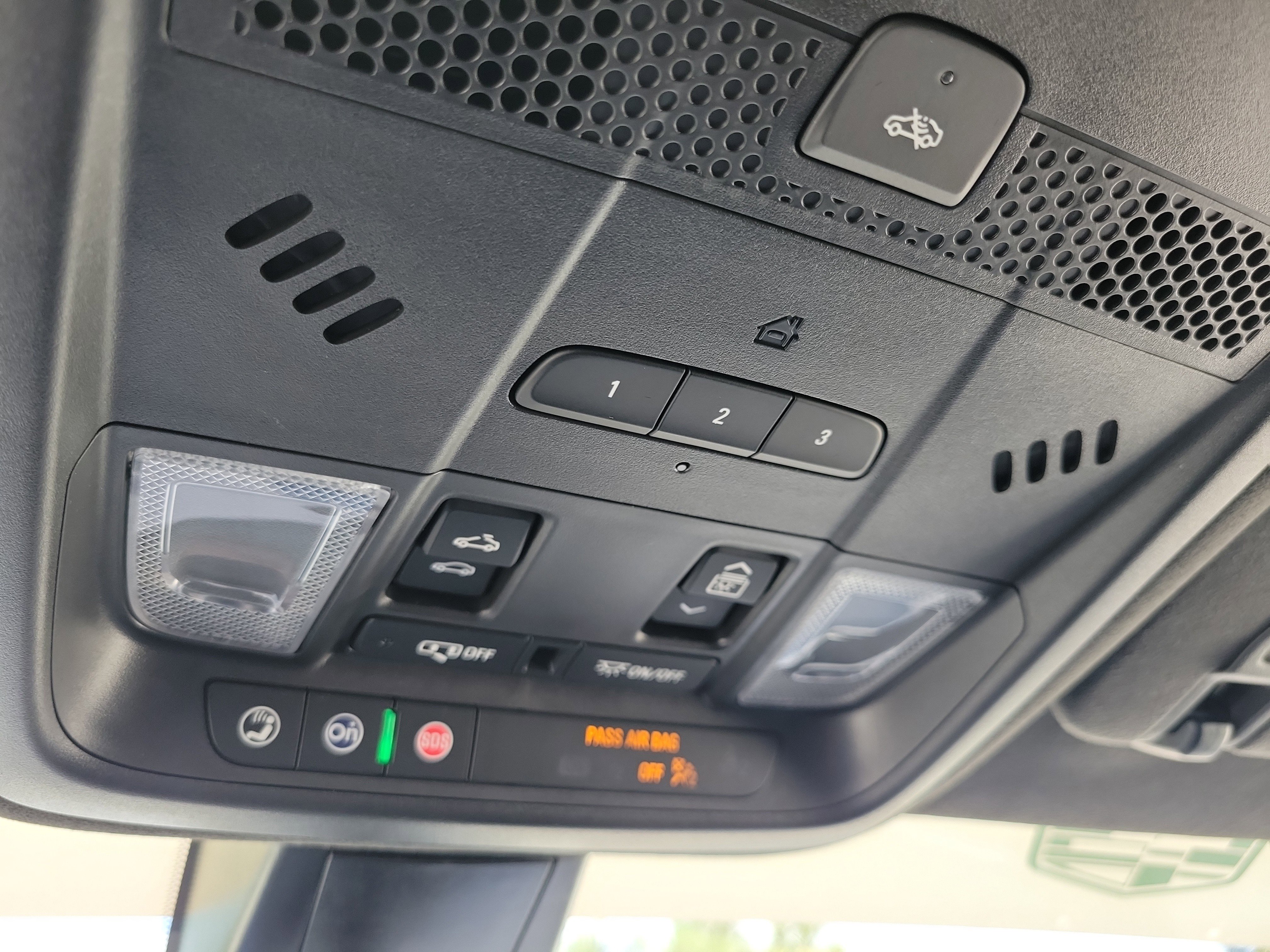 Certified 2025 Cadillac XT6 Premium Luxury w/ Platinum Package image 19