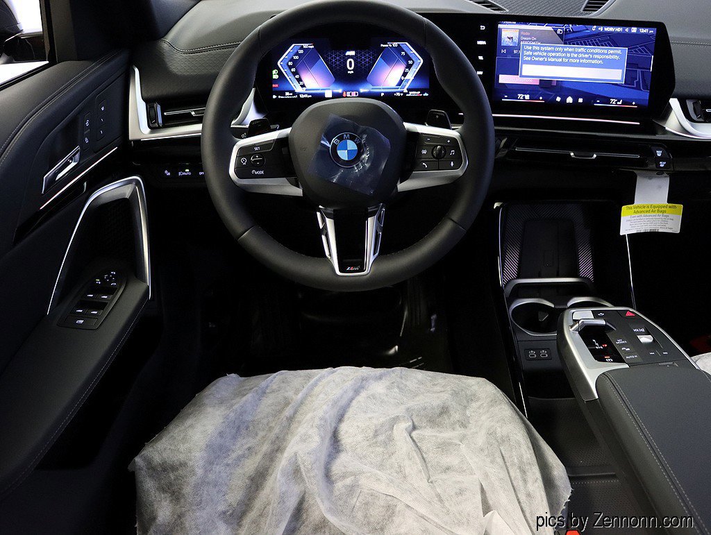 Used 2026 BMW X2 xDrive28i w/ M Sport Package AWD/4WD image 12