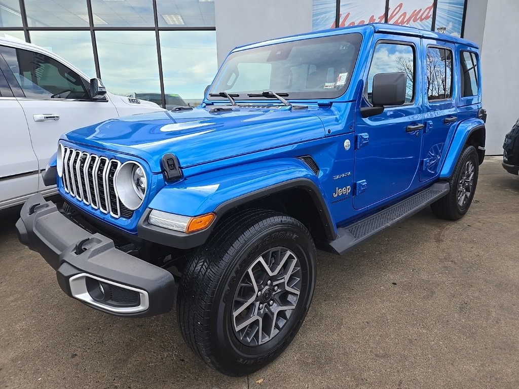 Used 2024 Jeep Wrangler Sahara w/ Technology Group image 2