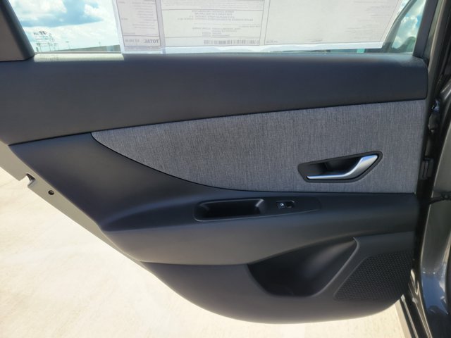 New 2026 Hyundai Elantra SEL Sport FWD image 8