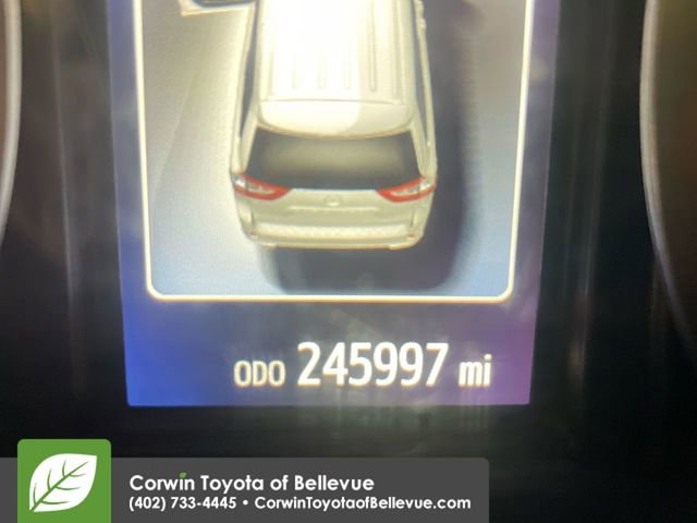 Used 2015 Toyota Sienna XLE image 10