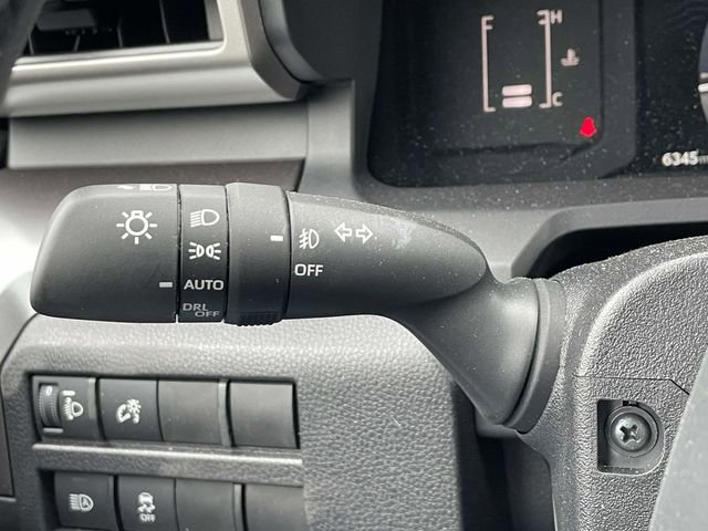 Used 2025 Toyota Tacoma SR5 w/ SR5 Upgrade Package image 31