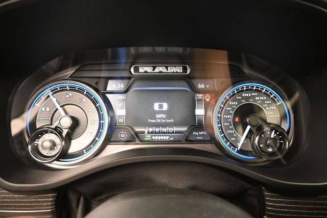 Used 2020 RAM 1500 Limited w/ Black Appearance Package AWD/4WD image 15