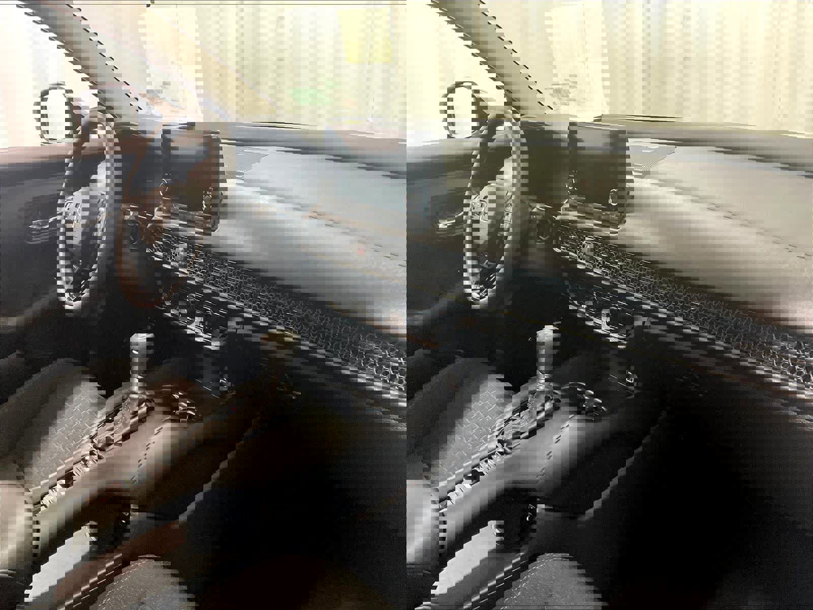 Used 2025 Honda HR-V LX image 14