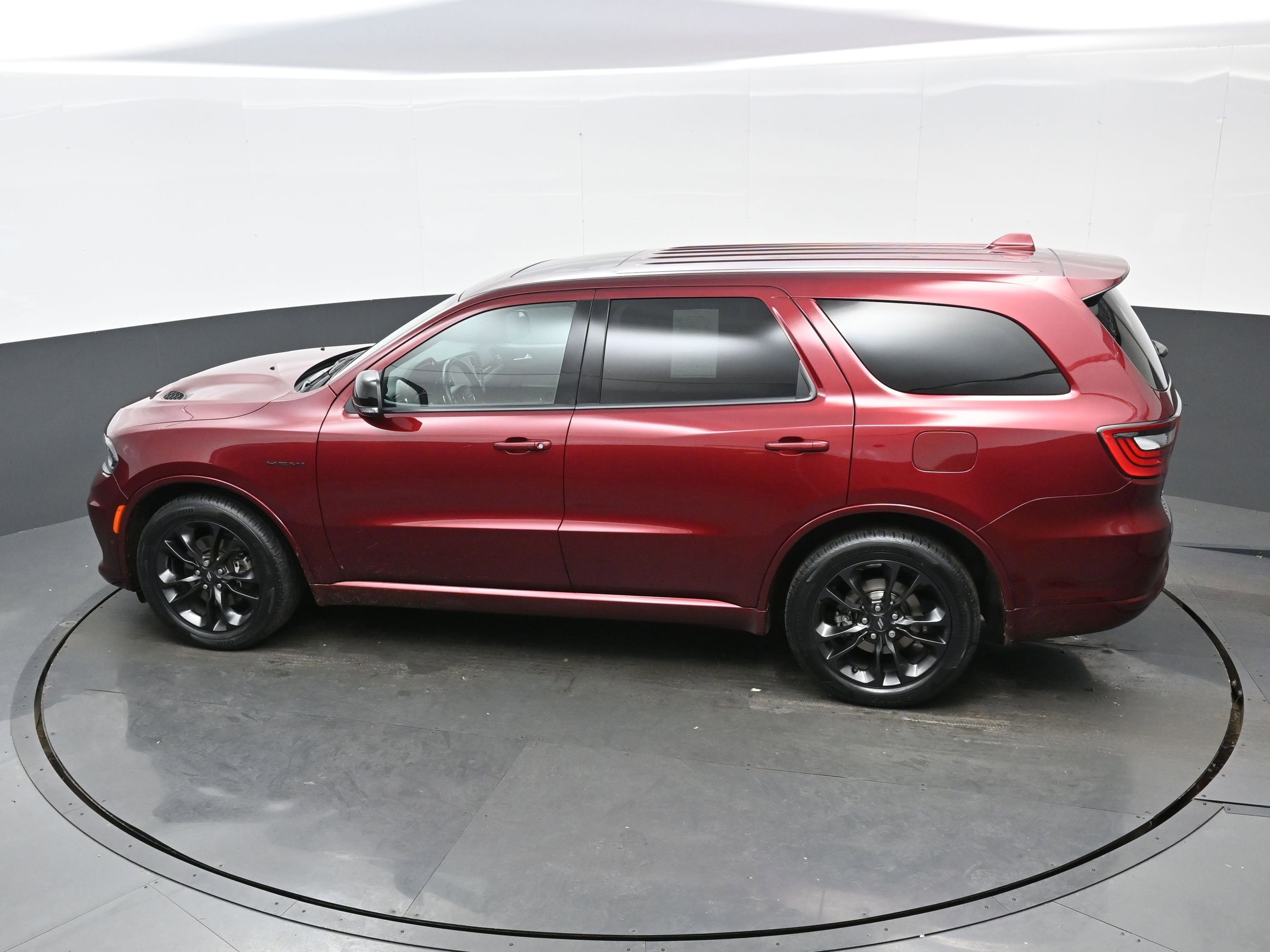 Used 2022 Dodge Durango R/T w/ Blacktop Package image 34