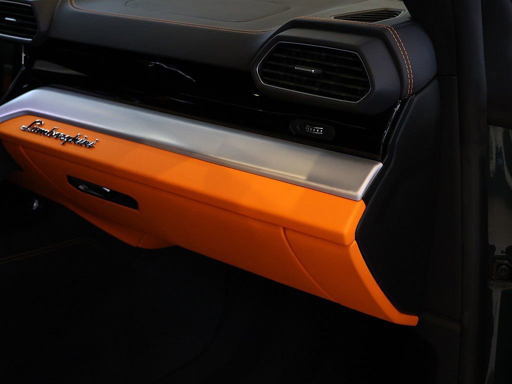 Used 2023 Lamborghini Urus S image 71