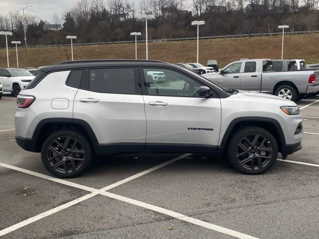 New 2026 Jeep Compass Limited image 9