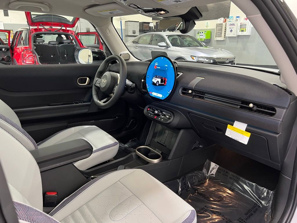 Used 2025 MINI Cooper S image 23