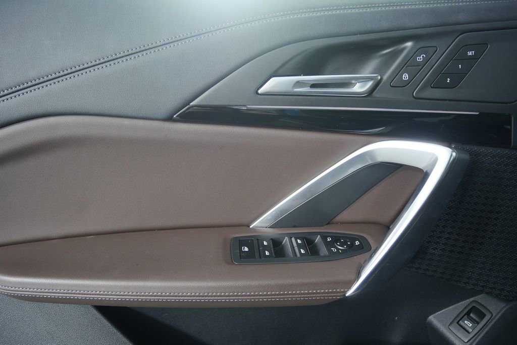 Certified 2024 BMW X1 xDrive28i image 9