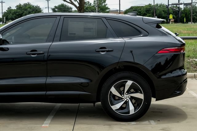 Used 2026 Jaguar F-PACE R-Dynamic S AWD/4WD image 13