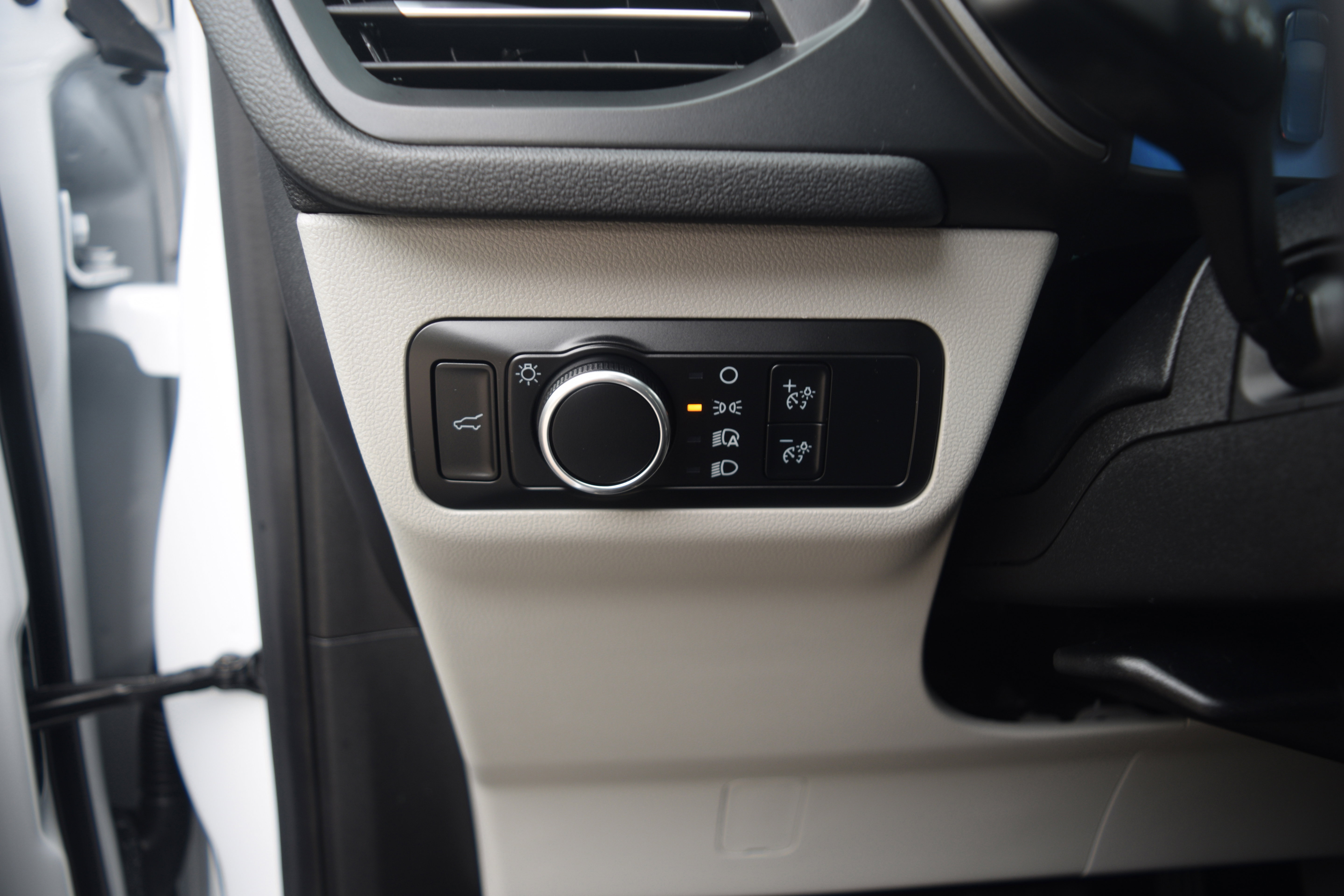 Used 2024 Ford Escape Active image 7