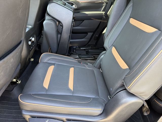 Used 2021 GMC Yukon AT4 w/ Rear Media and Nav Package AWD/4WD image 9