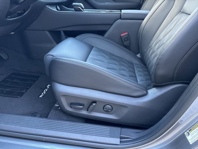 New 2026 Nissan Rogue Platinum w/ Platinum Premium Package image 15